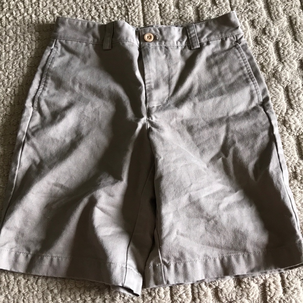 Boys vineyard vine shorts